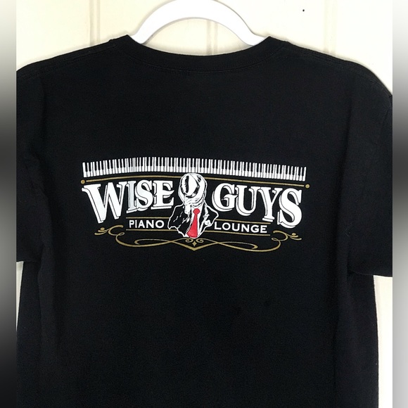 Gambino’s Original Italian Grill Fairhope Alabama
Wise Guys Piano Lounge
Unisex - Picture 4 of 8